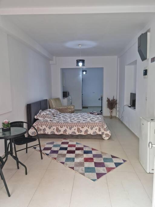 Cozzy Apartment Tirana